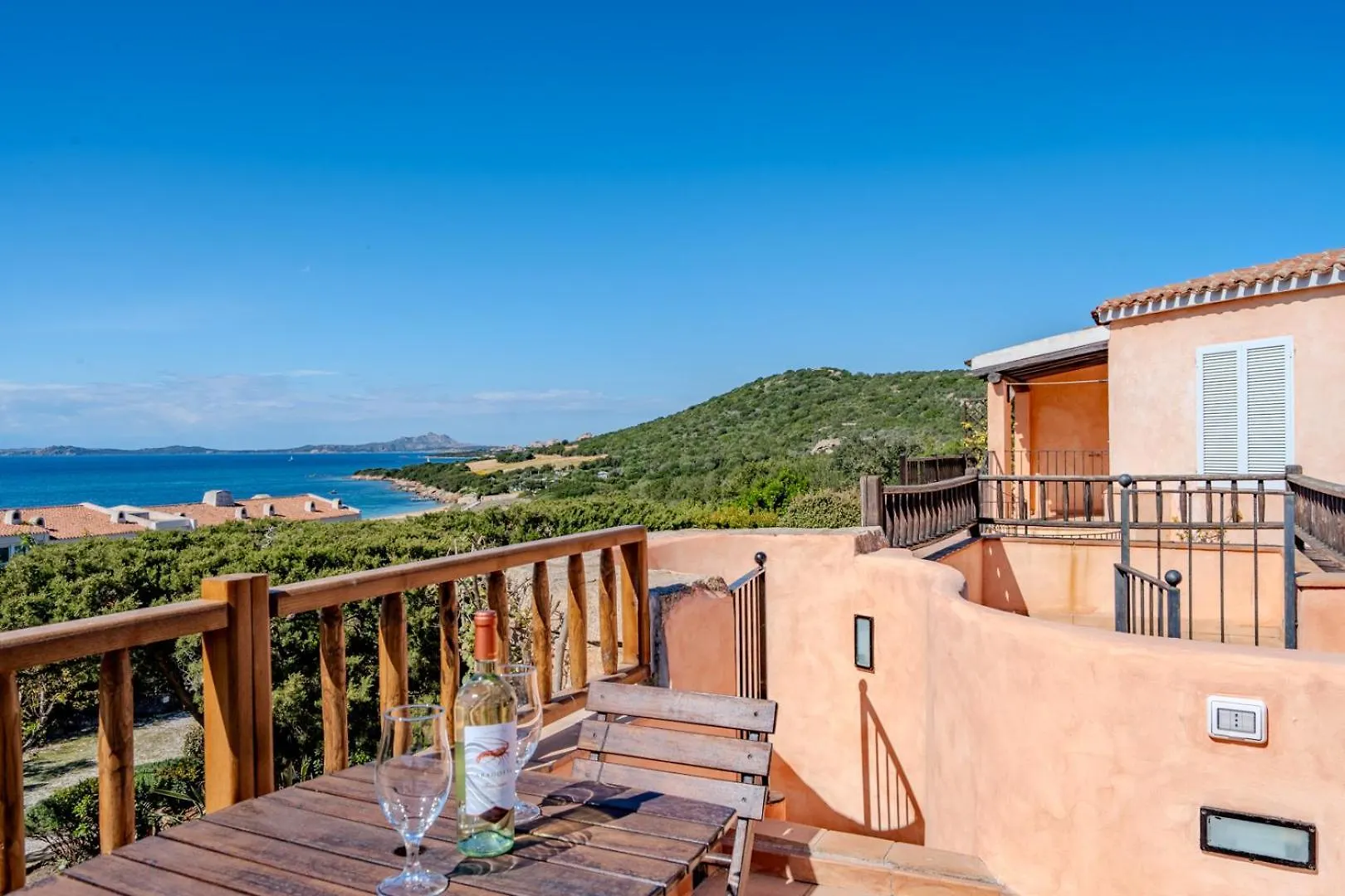 Baja Sardinia - Cala Dei Ginepri, Villetta A 80M Dalla Spiaggia Cala Bitta Apartment